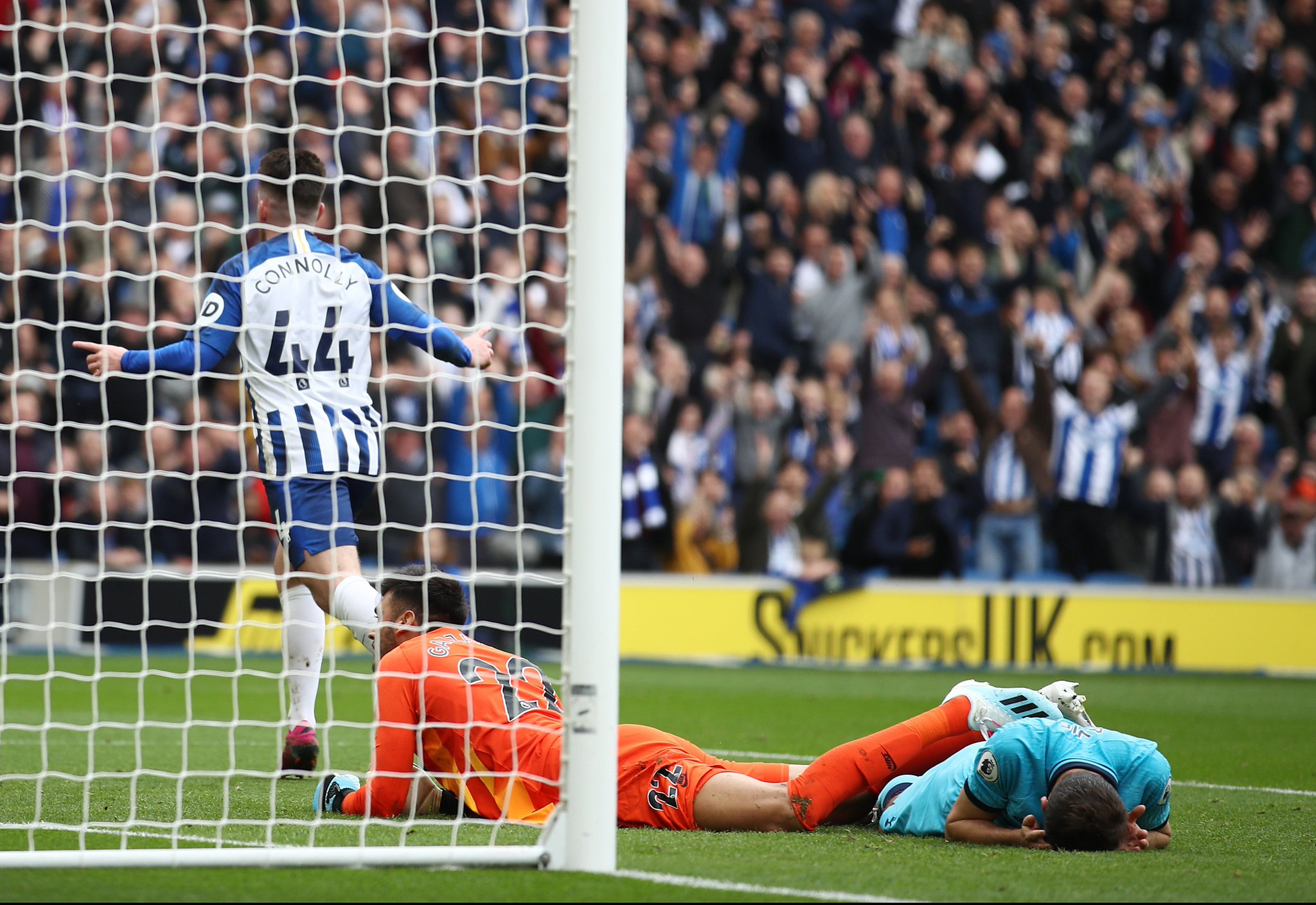 陈蒲：我们需要咬着牙一步一步前进，希望后面能越踢越好.